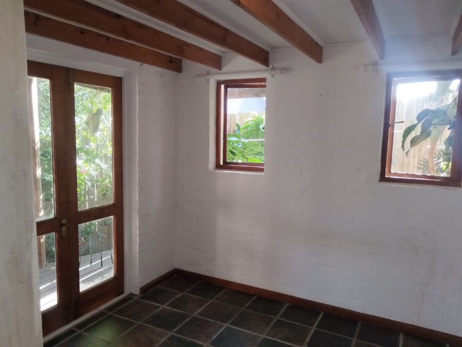To Let 1 Bedroom Property for Rent in San Michel Western Cape